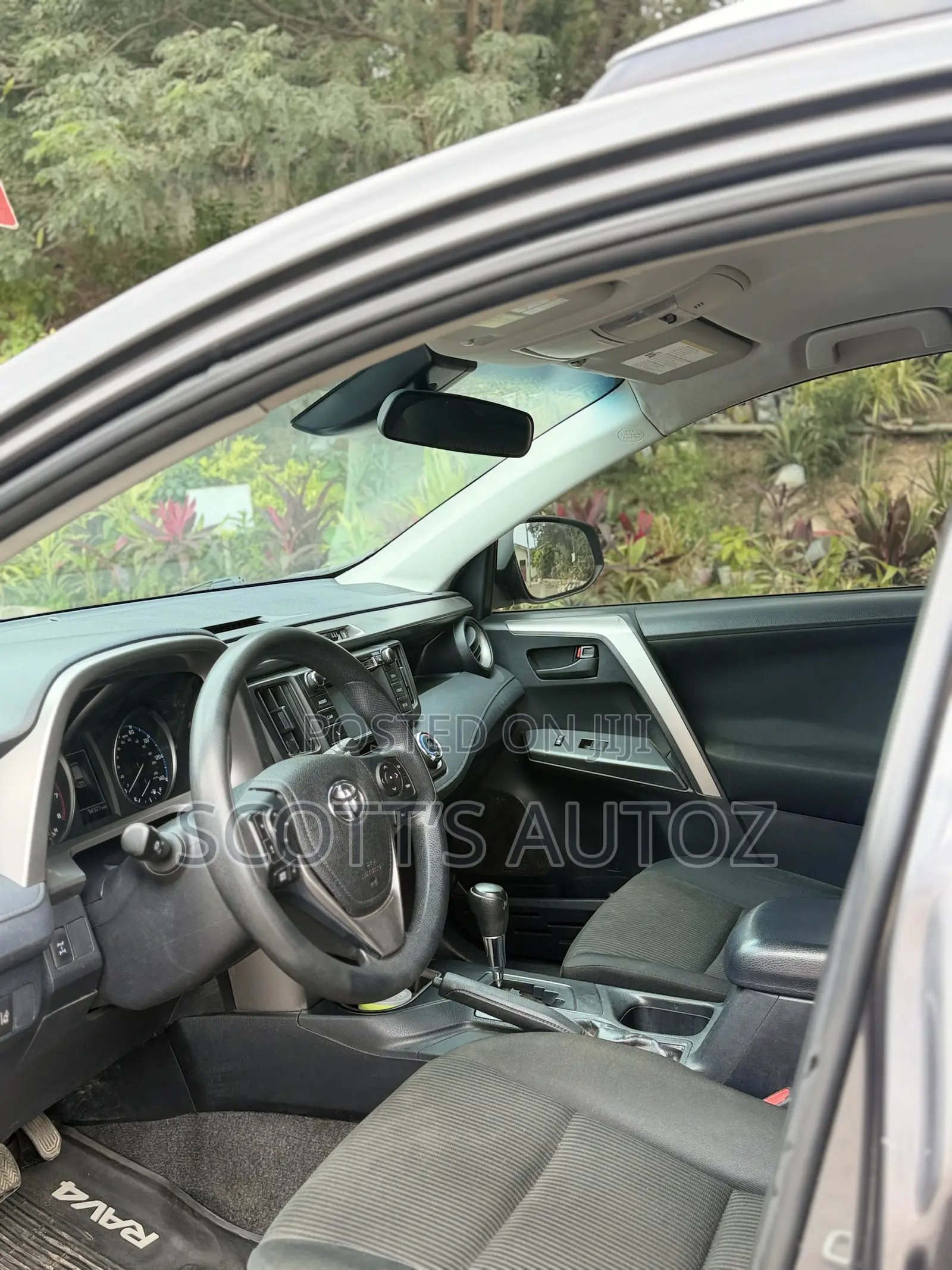 Toyota RAV4 2018 Gray