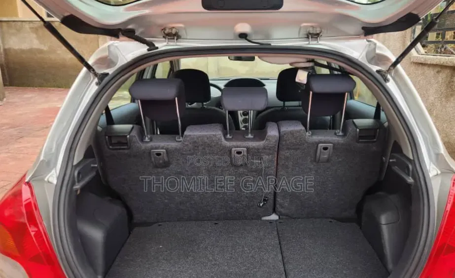 Toyota Yaris 2010 Gray