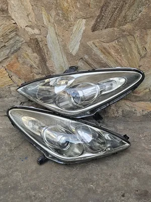 Lexus ES350 Headlight Charger Type