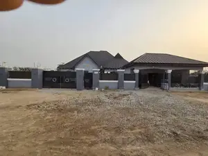 6bdrm House in Sunyani Municipal for sale