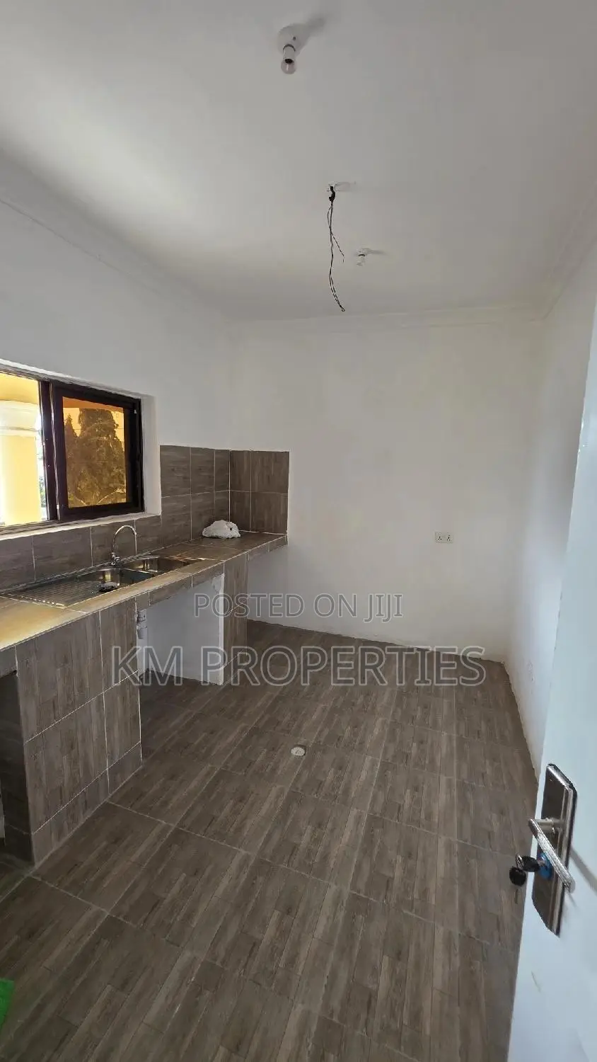 2bdrm Apartment in North Legon for rent