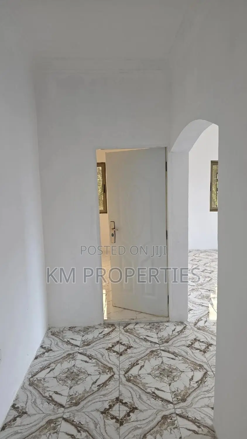 2bdrm Apartment in North Legon for rent