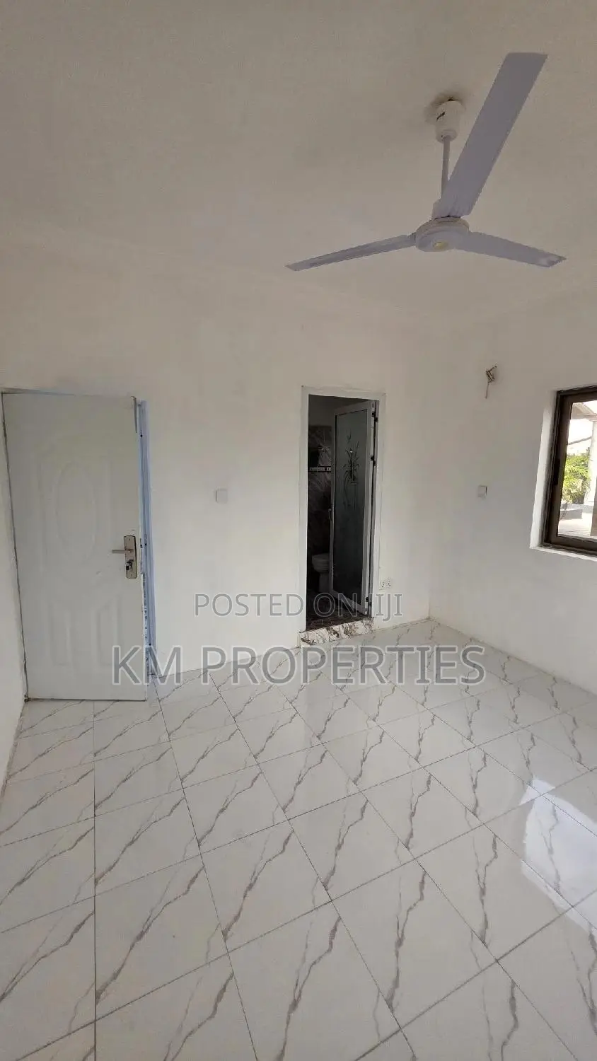2bdrm Apartment in North Legon for rent