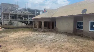 6bdrm House in Atwima Nwabiagya for sale