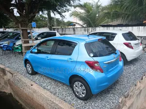 Toyota Vitz 1.3 FWD 3dr 2016 Blue
