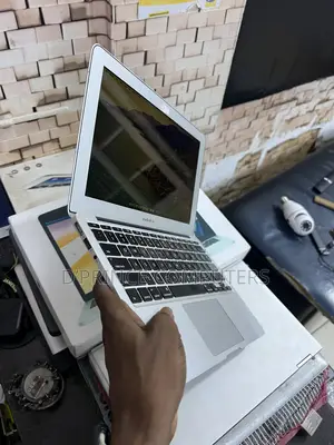Laptop Apple MacBook Air 2013 4GB Intel Core i5 SSD 128GB