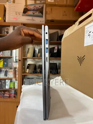New Laptop Medion 8GB Intel SSD 256GB