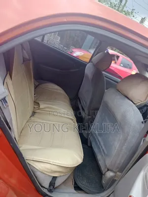 Toyota Corolla 2006 Orange