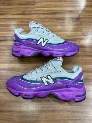 New Balance 1000
