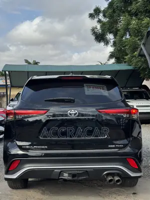 Toyota Highlander XSE AWD 2023 Black