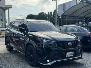 Toyota Highlander XSE AWD 2023 Black