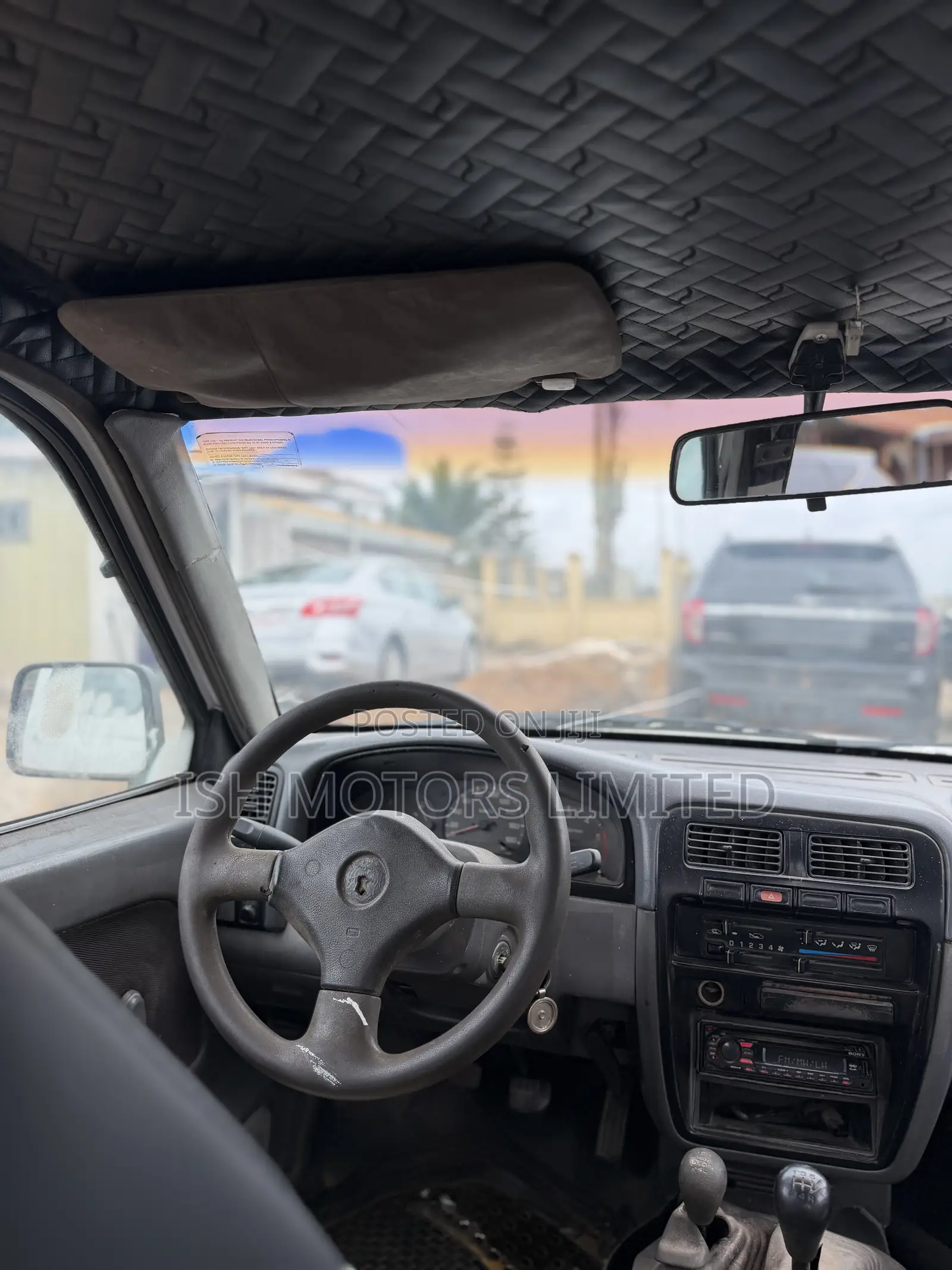 Nissan Hardbody 2000i 2006 White