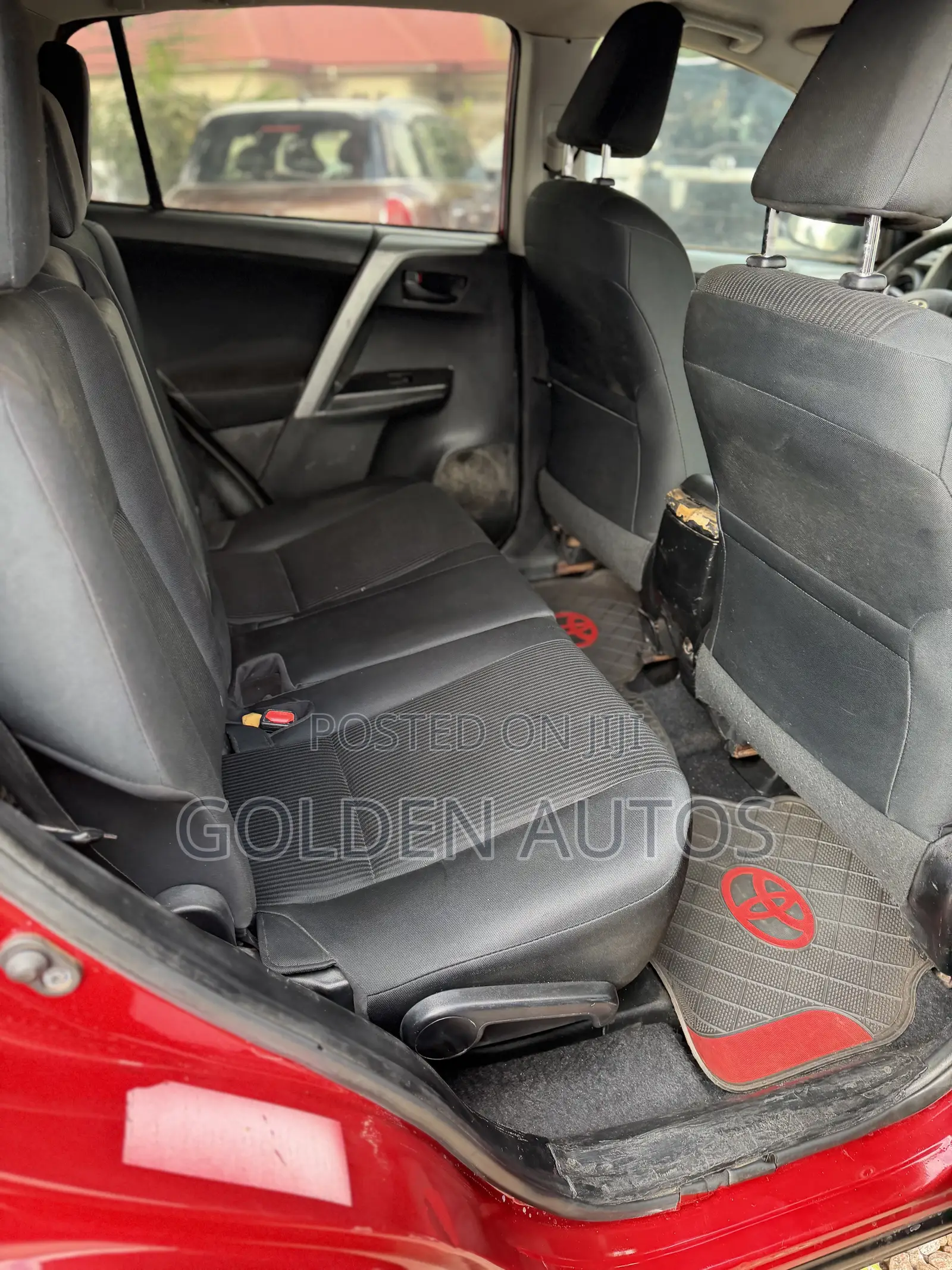 Toyota RAV4 LE AWD (2.5L 4cyl 6A) 2017 Red