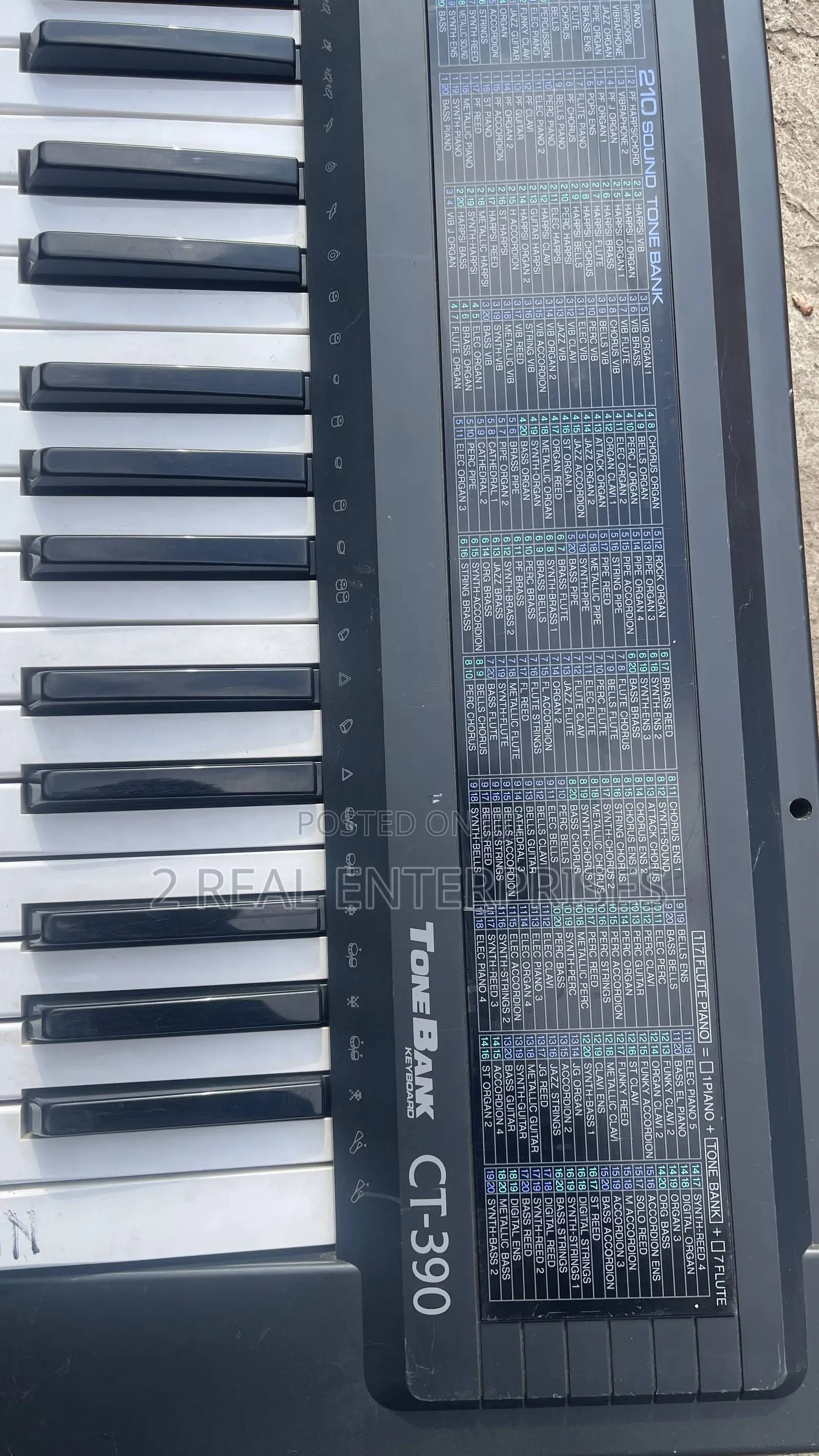 Casio CT-390 Tone Bank Electronic Digital Keyboard 61 Keys