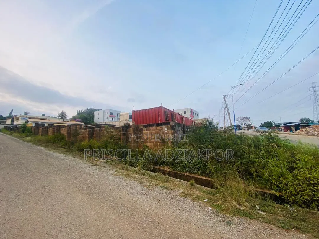 Land SALE 0.58 Acre Size Dzorwulu