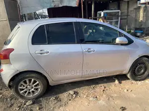 Toyota Vitz 2010 Gray