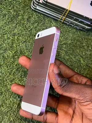 Apple iPhone SE 32 GB Rose Gold