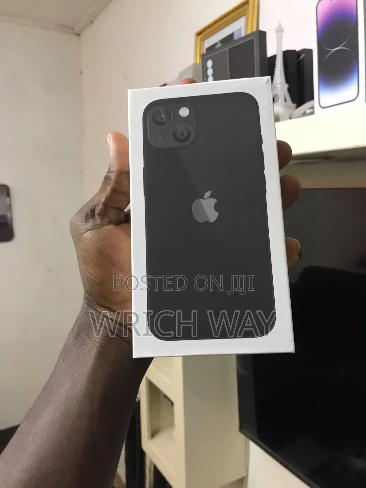 New Apple iPhone 13 128 GB Black