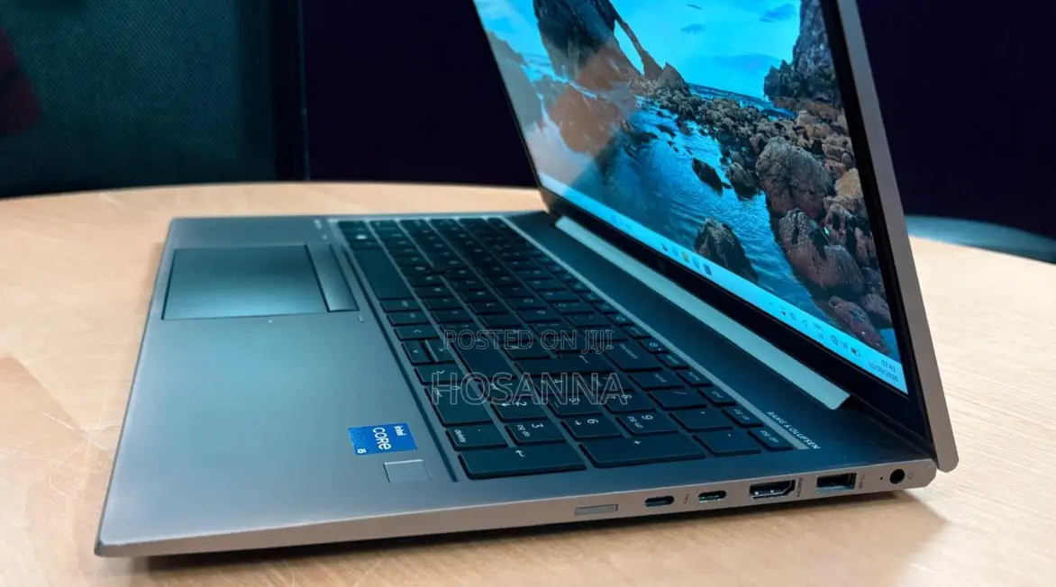 Laptop HP ZBook Firefly G8 24GB Intel Core i5 SSD 256GB