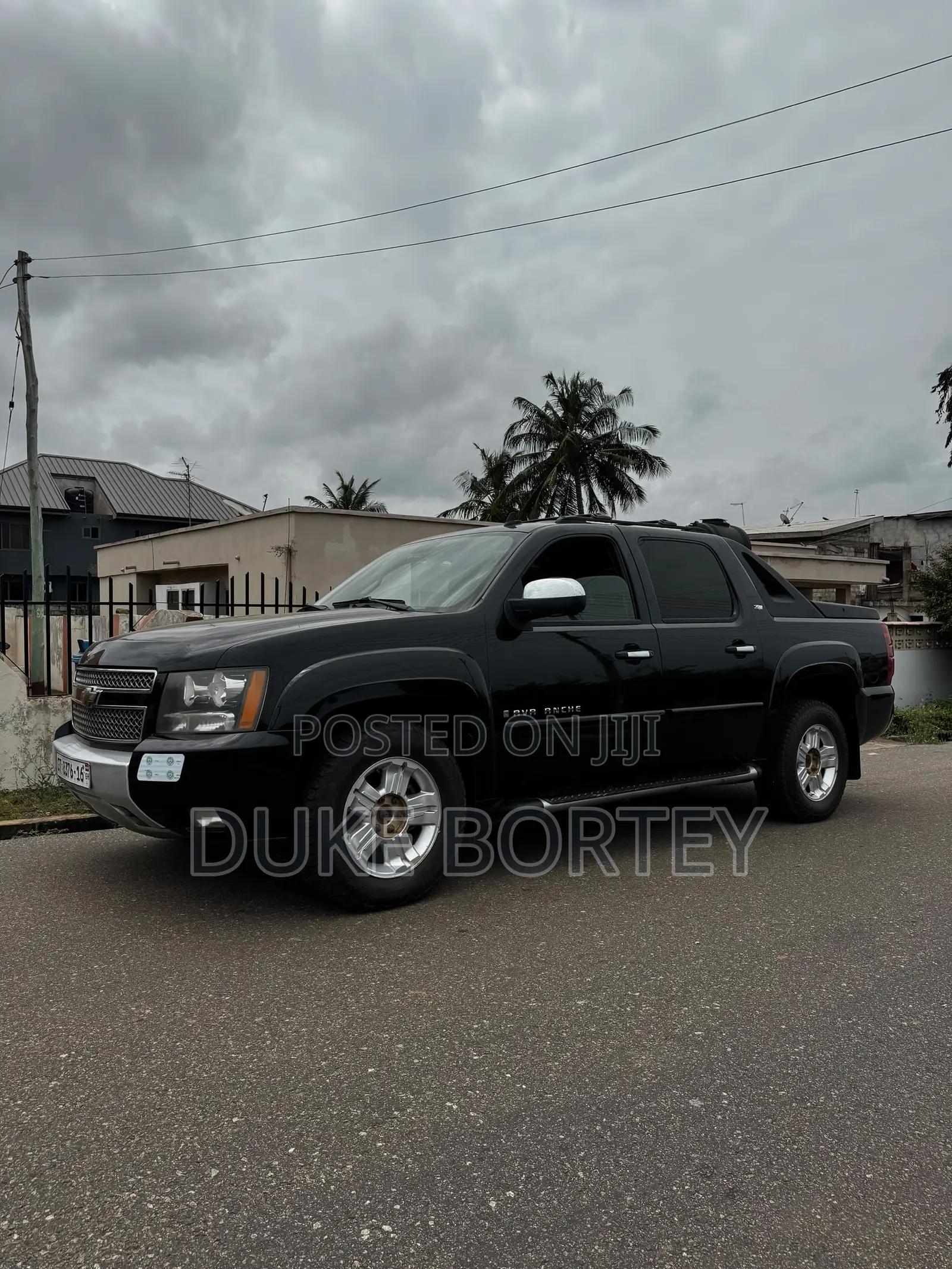 Chevrolet Avalanche LT 4WD 2013 Black