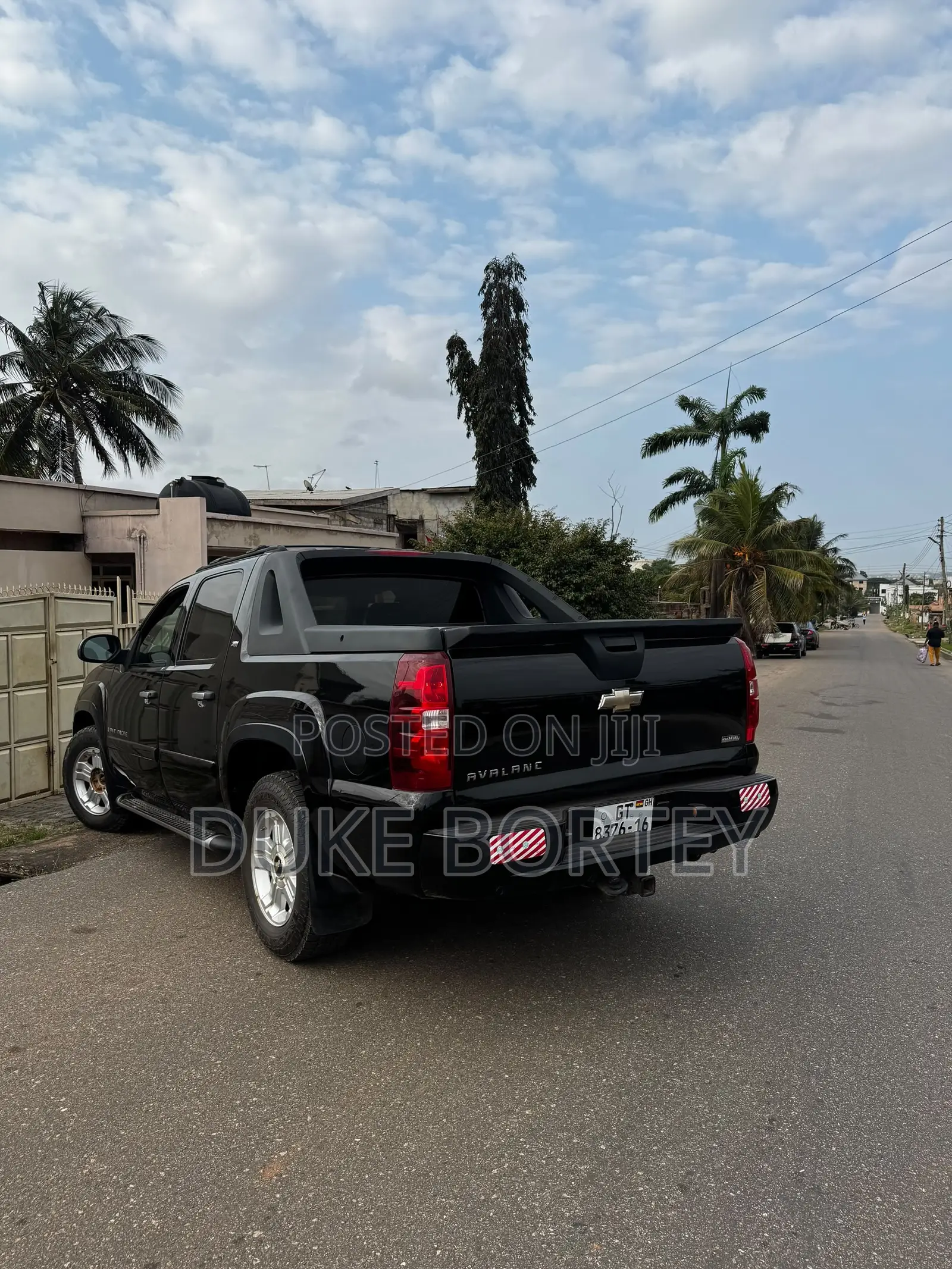 Chevrolet Avalanche LT 4WD 2013 Black