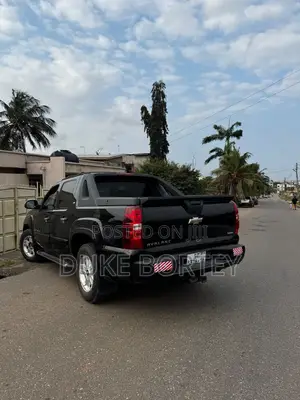 Chevrolet Avalanche LT 4WD 2013 Black