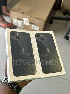 New Apple iPhone 13 128 GB Blue