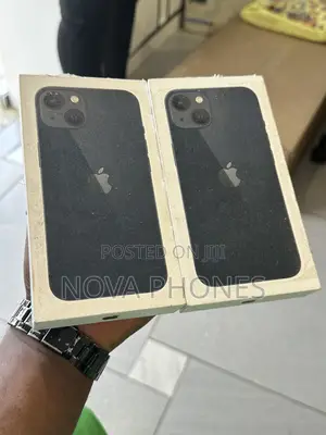 New Apple iPhone 13 128 GB Blue