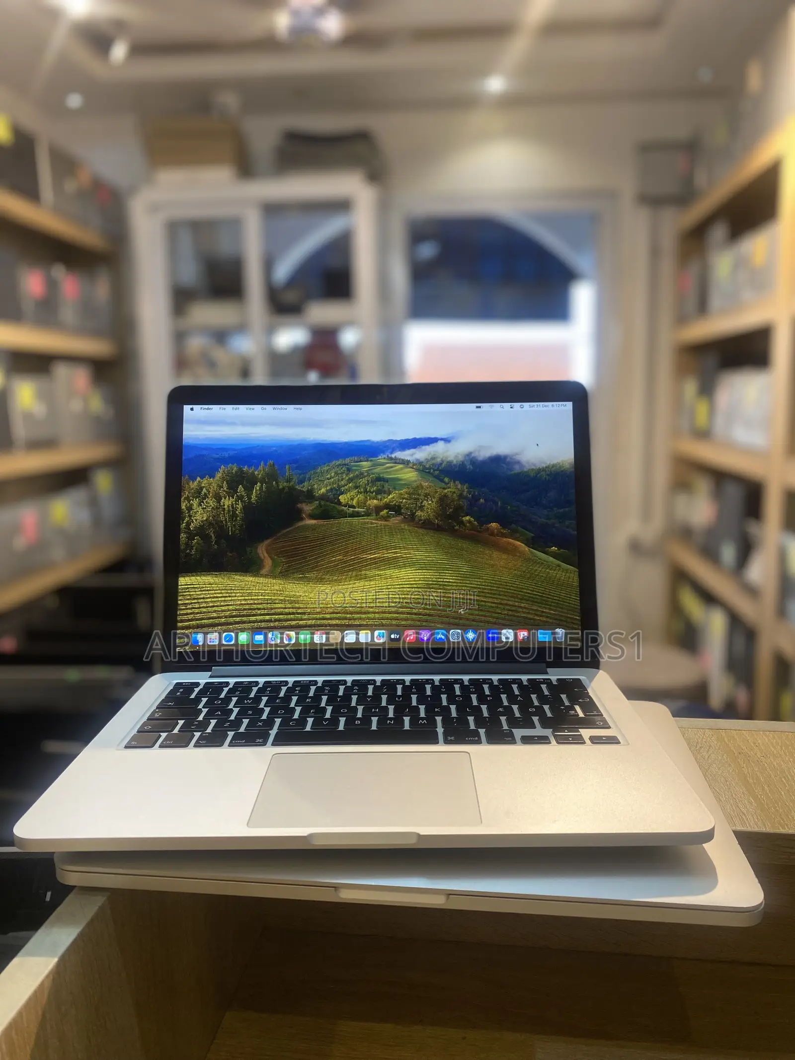 Laptop Apple MacBook Pro 2015 8GB Intel Core i5 SSD 256GB
