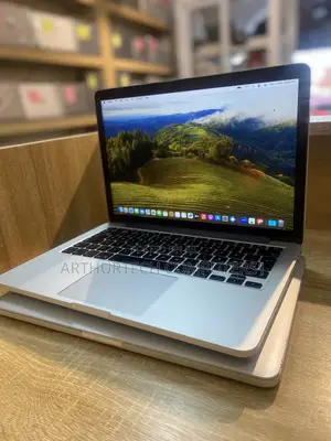 Laptop Apple MacBook Pro 2015 8GB Intel Core i5 SSD 256GB