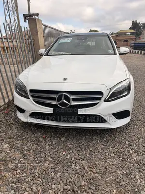 Mercedes-Benz C300 2021 White