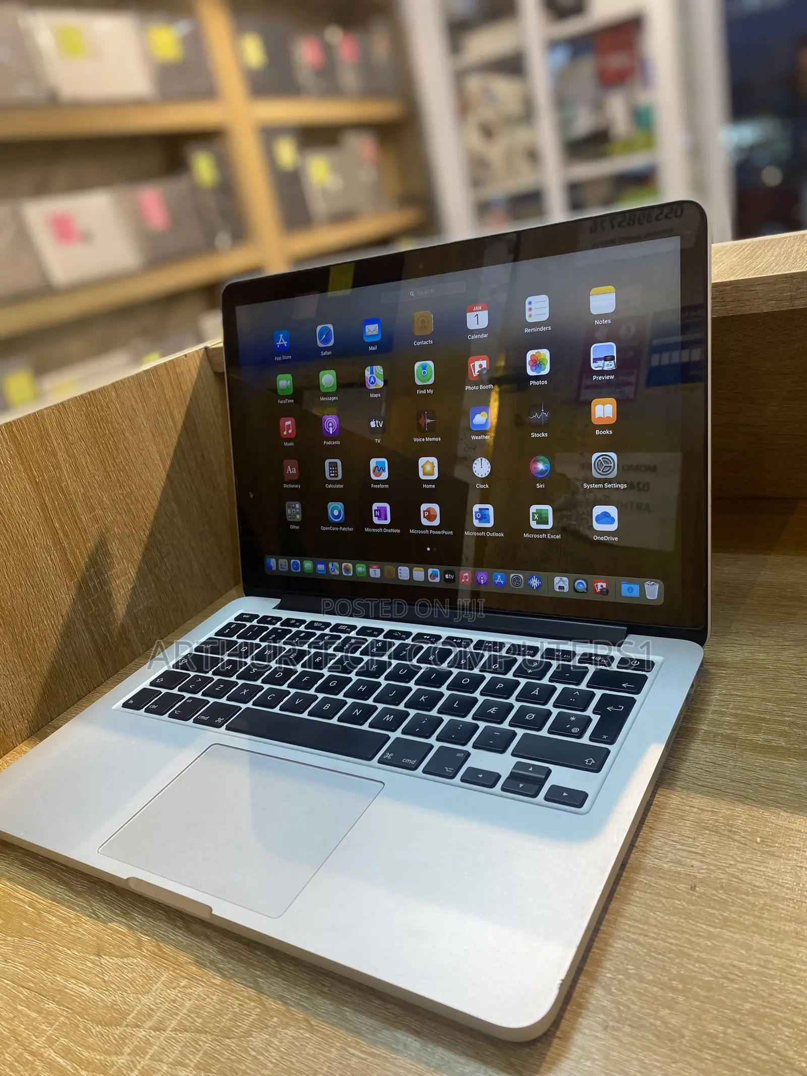 Laptop Apple MacBook Pro 2014 8GB Intel Core i5 SSD 256GB