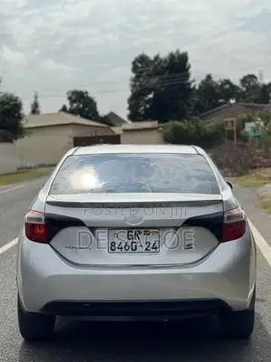 Toyota Corolla S 4dr Sedan (1.8L 4cyl CVT) 2015 Gray