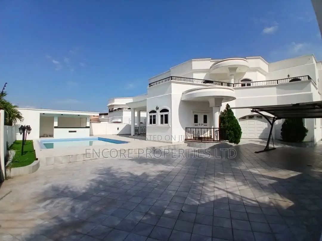 5bdrm House in East Legon for rent