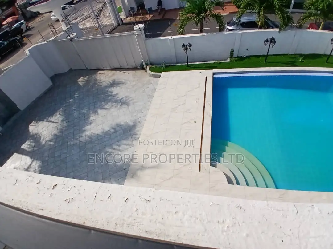 5bdrm House in East Legon for rent