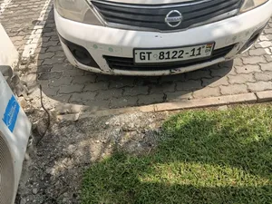 Nissan Tiida 2011 White