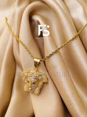 Gold Medusa Head Pendant Necklace
