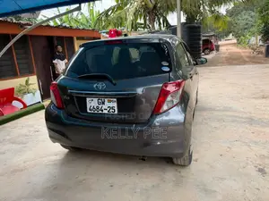 Toyota Vitz 2012 Gray