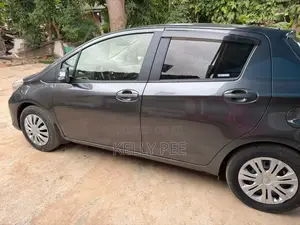 Toyota Vitz 2012 Gray