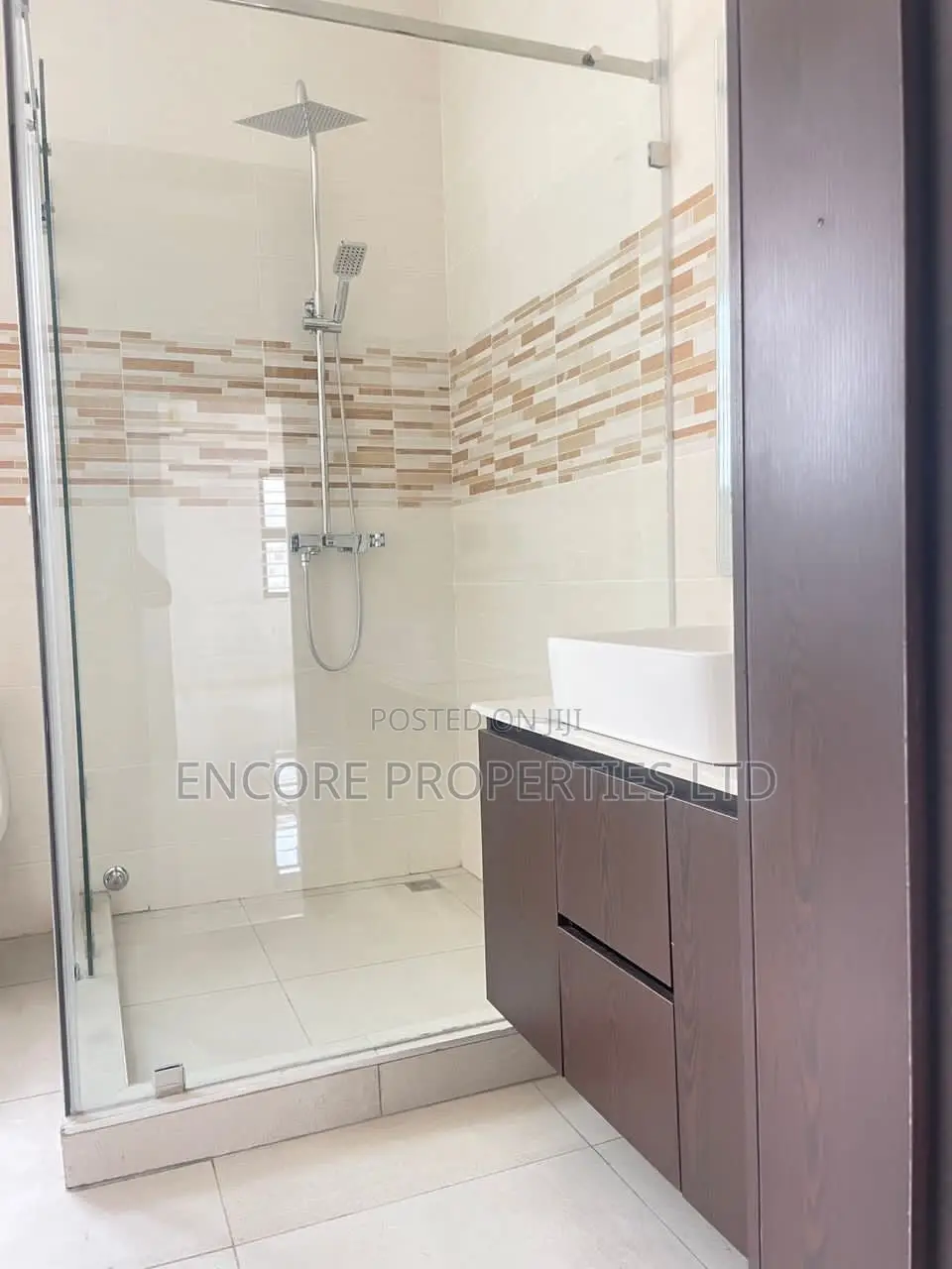 3bdrm House in East Legon for sale