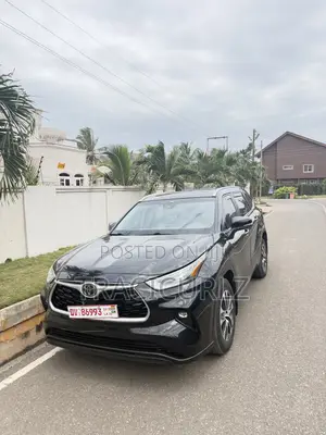 Toyota Highlander Limited AWD 2023 Black