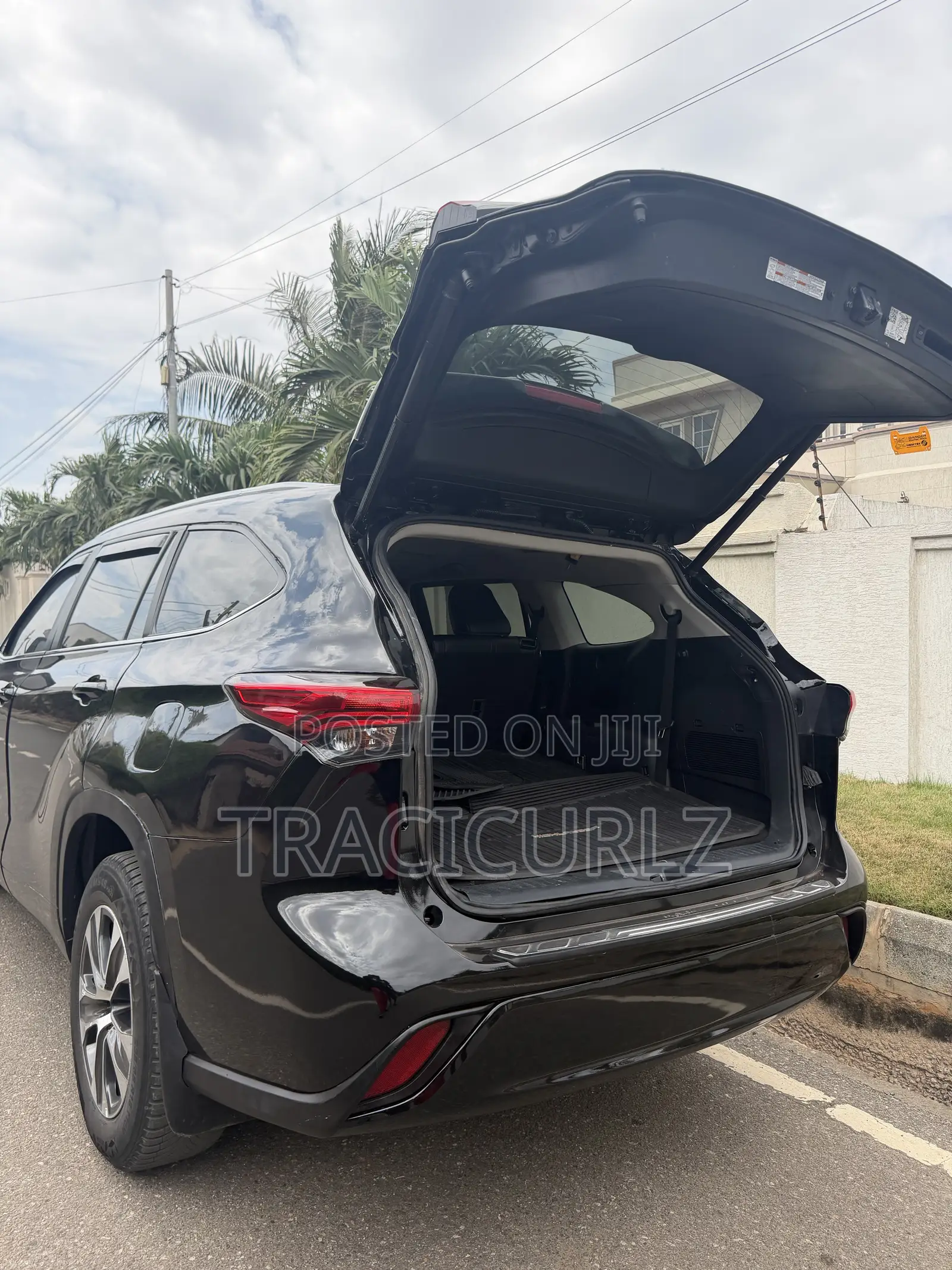 Toyota Highlander Limited AWD 2023 Black