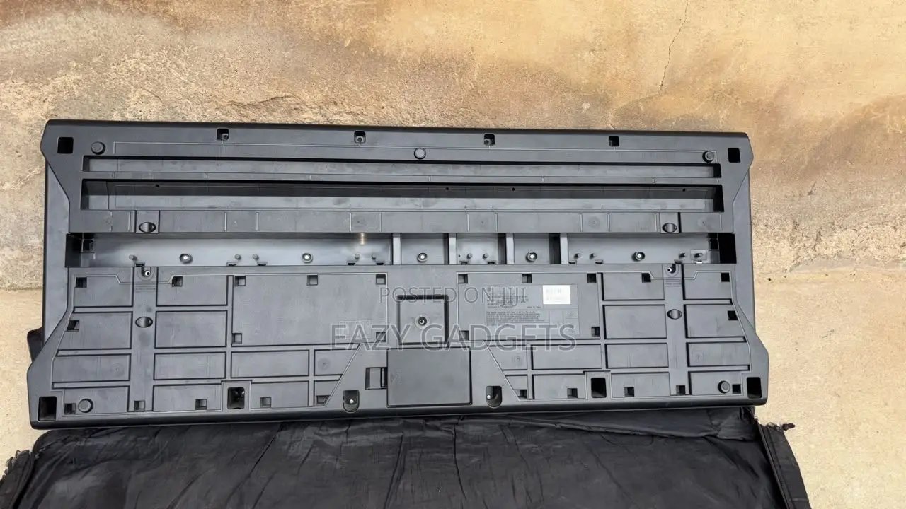 Yamaha PSR E473