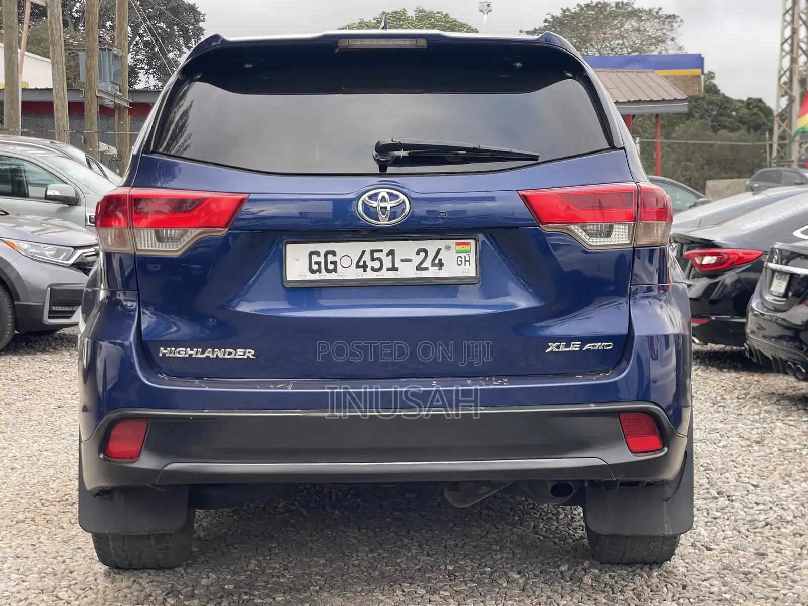Toyota Highlander XLE 4x2 V6 (3.5L 6cyl 8A) 2017 Blue