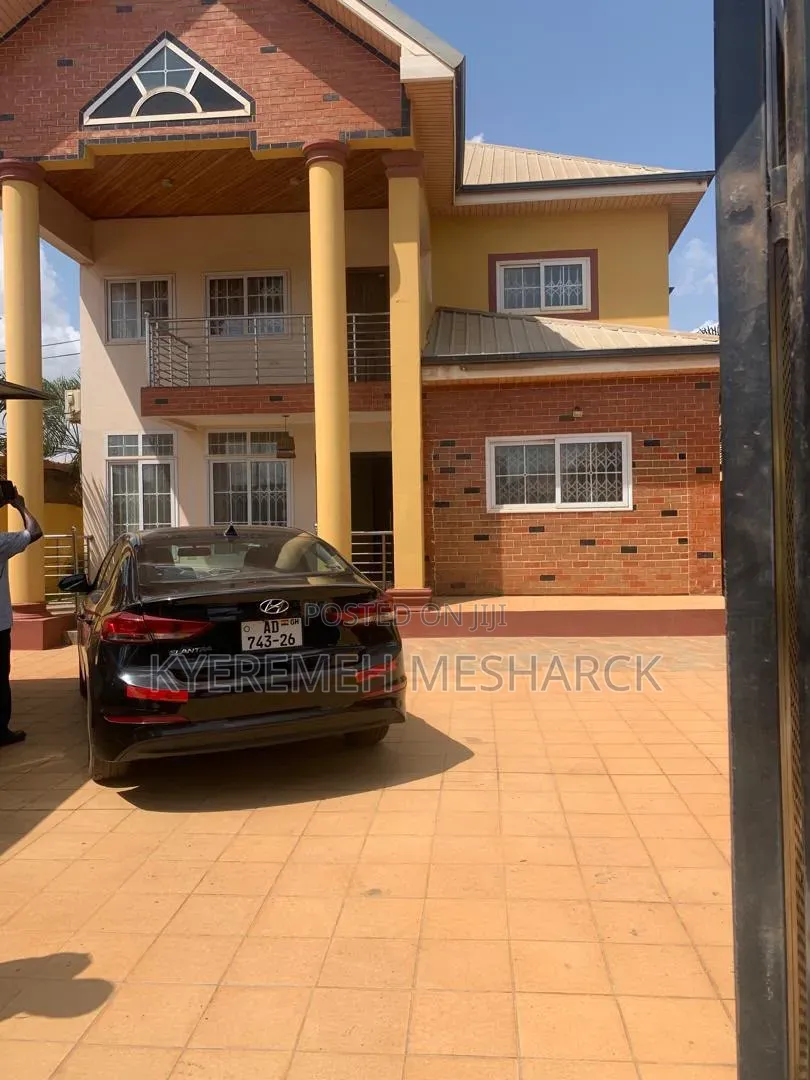 4bdrm House in Pantang Agbogba, Abokobi for rent
