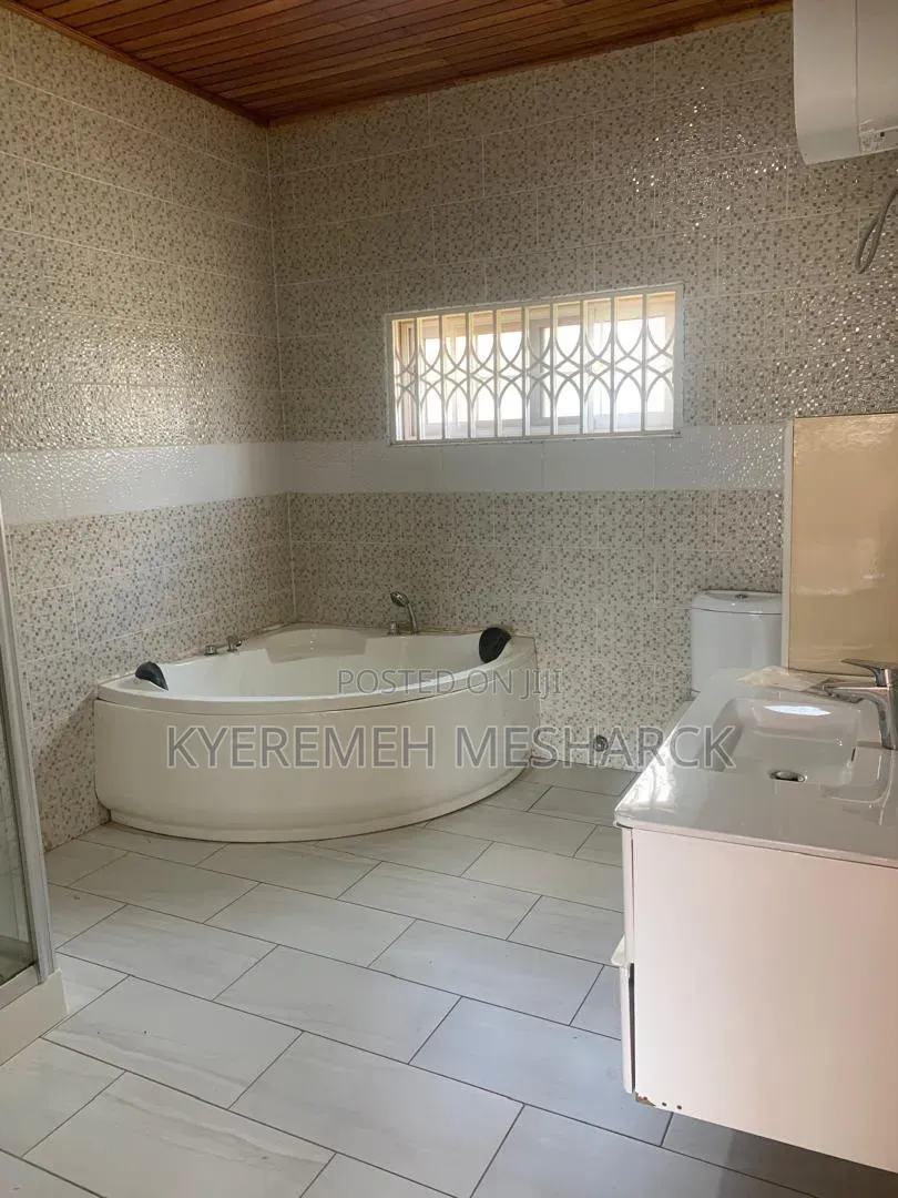 4bdrm House in Pantang Agbogba, Abokobi for rent