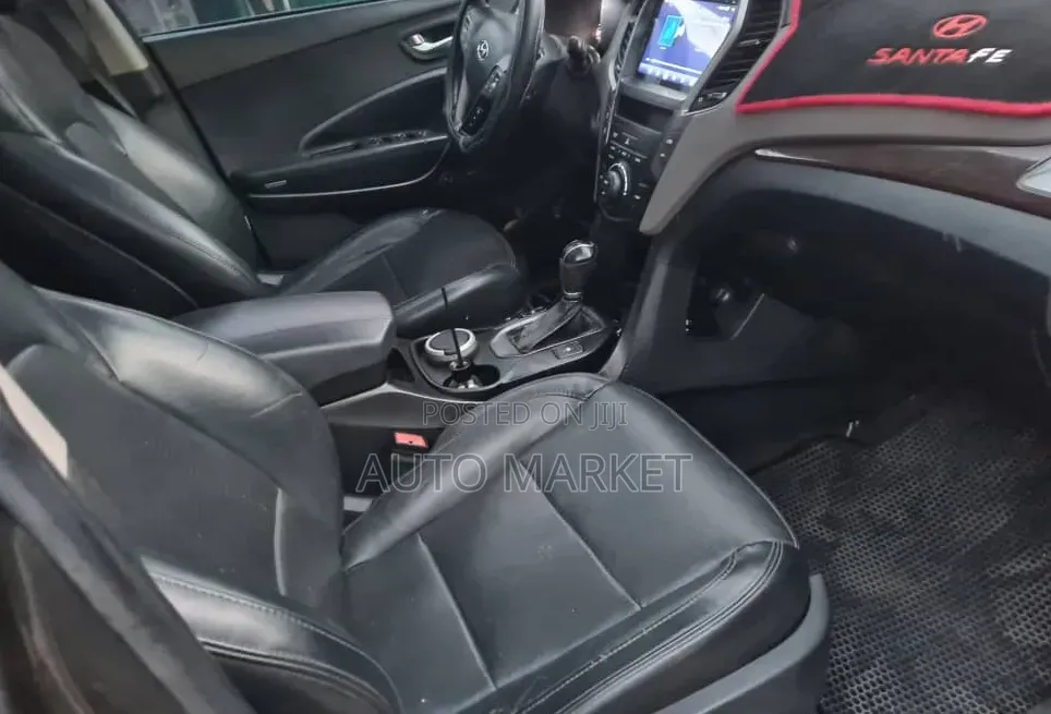 Hyundai Santa Fe 2014 Black