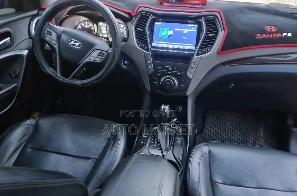Hyundai Santa Fe 2014 Black