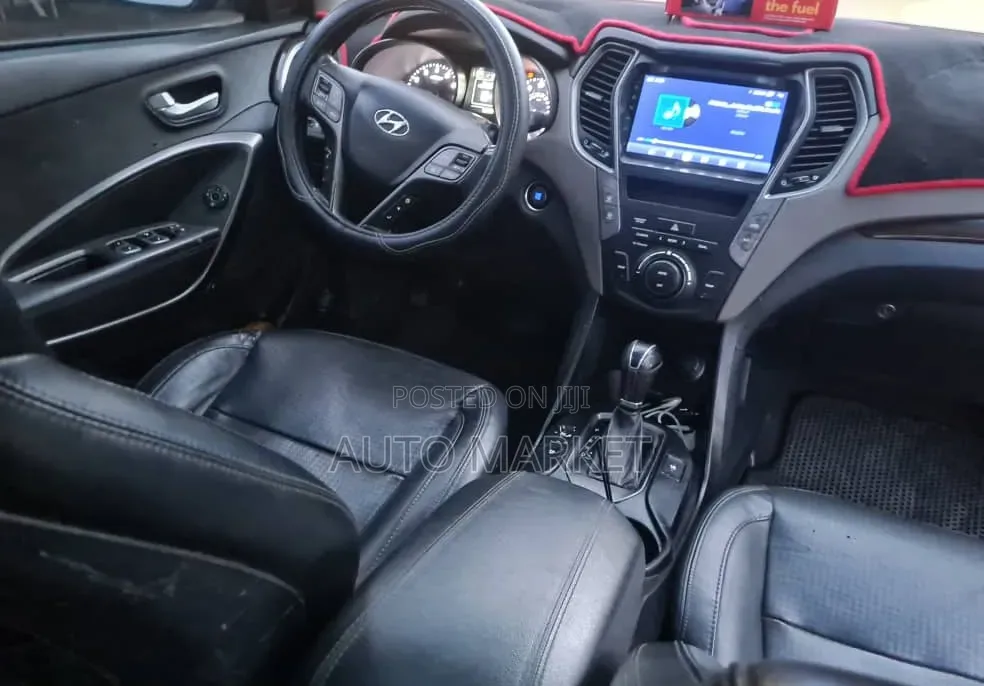 Hyundai Santa Fe 2014 Black