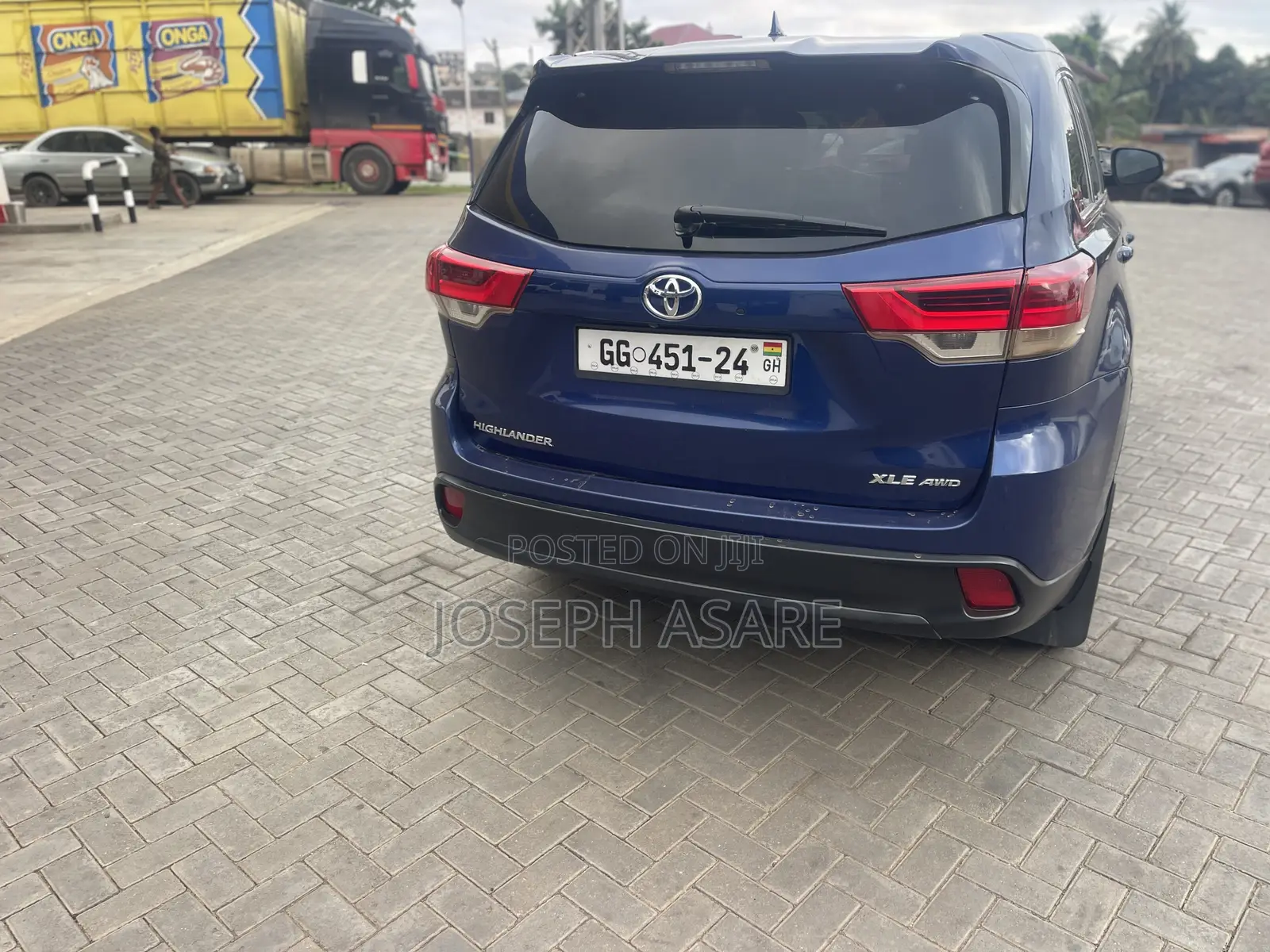 Toyota Highlander XLE 4x2 V6 (3.5L 6cyl 8A) 2018 Blue